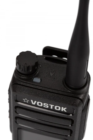 Vostok XT-810 портативная (носимая), цифровая радиостанция фото в интернет-магазине Radio26